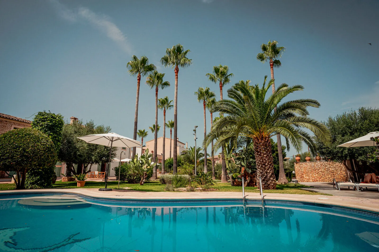 Curolla Hotel