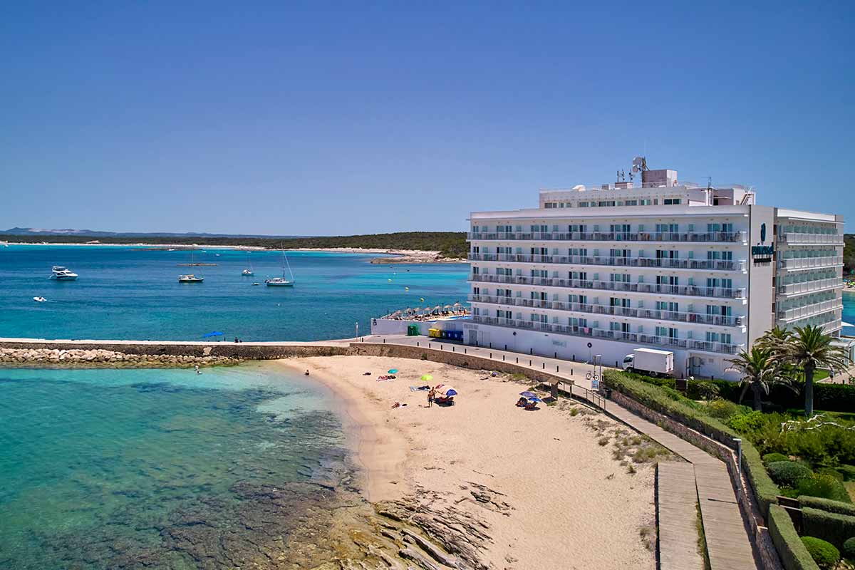 Universal Hotel Marques